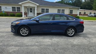 Used 2017 Hyundai Sonata SE image 1