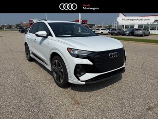 New 2025 Audi Q4 e-tron Prestige image 1