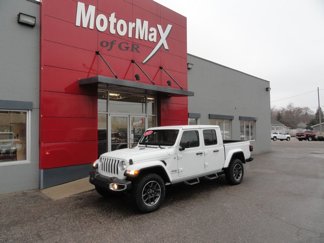Used 2023 Jeep Gladiator Overland image 1