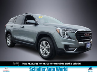 Used 2024 GMC Terrain SLE w/ Driver Convenience Package image 1