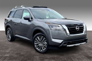 New 2025 Nissan Pathfinder SL w/ SL Premium Package image 1