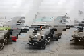 Used 2023 GMC Acadia SLE w/ Driver Convenience Package image 1