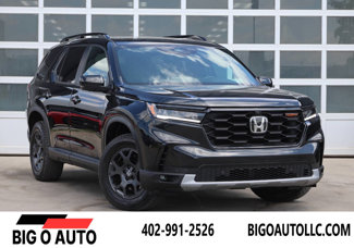 Used 2025 Honda Pilot TrailSport image 1