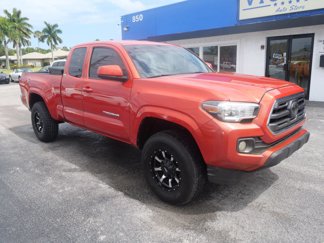 Used 2018 Toyota Tacoma SR5 image 1