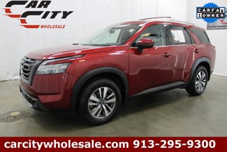 Used 2023 Nissan Pathfinder SL w/ Black Appearance Package image 1