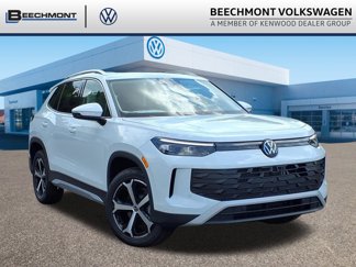 New 2025 Volkswagen Tiguan SE image 1
