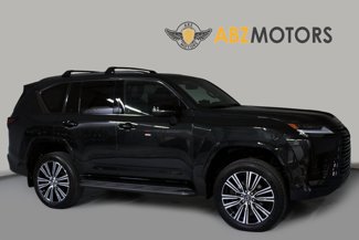 Used 2025 Lexus LX 600 4WD w/ Appearance Package image 1