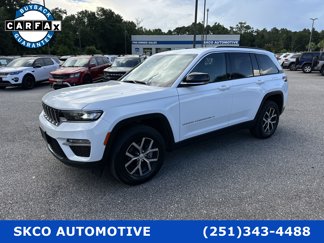 Used 2024 Jeep Grand Cherokee Limited image 1