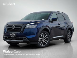 New 2025 Nissan Pathfinder Platinum image 1