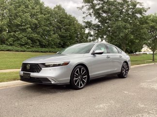 Used 2024 Honda Accord Touring image 1