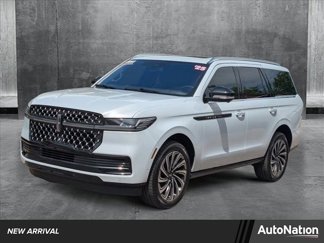Used 2025 Lincoln Navigator Black Label image 1