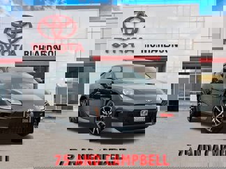 Used 2025 Toyota GR86 image 1