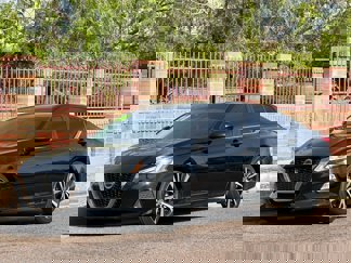 Used 2020 Nissan Altima 2.5 SR image 1