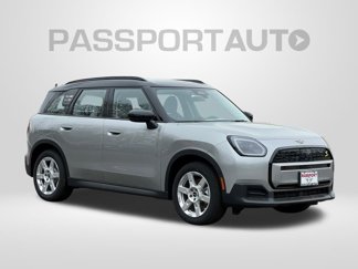 New 2025 MINI Cooper Countryman S E image 1