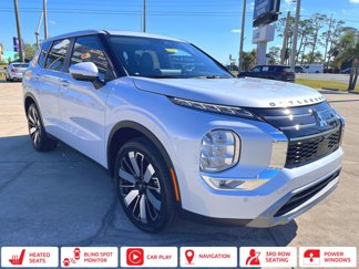 New 2025 Mitsubishi Outlander SE image 1