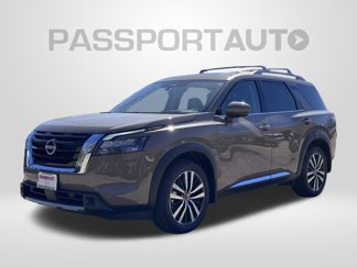 New 2025 Nissan Pathfinder Platinum image 1