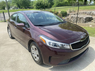Used 2017 Kia Forte LX image 1