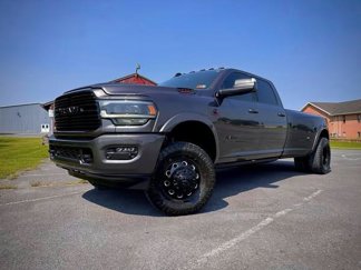 Used 2020 RAM 3500 Laramie image 1