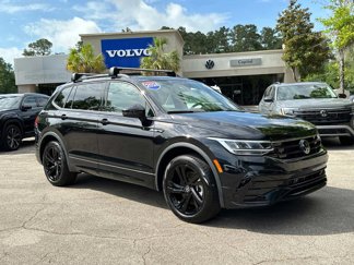 Certified 2024 Volkswagen Tiguan SE R-Line image 1