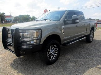 Used 2019 Ford F250 Lariat w/ Lariat Value Package image 1
