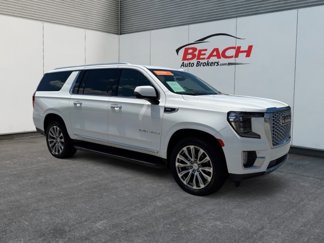 Used 2021 GMC Yukon XL Denali w/ Advanced Technology Package image 1