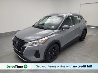 Used 2023 Nissan Kicks SV image 1
