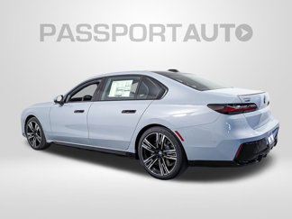 New 2026 BMW 740i xDrive video 3