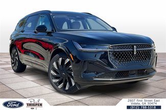 New 2025 Lincoln Nautilus Reserve w/ Jet Appearance Package image 1