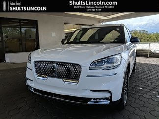 Certified 2022 Lincoln Aviator Reserve w/ Equipment Group 201A image 1