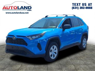 Used 2020 Toyota RAV4 LE image 1