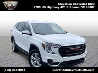 Used 2024 GMC Terrain SLE image 1