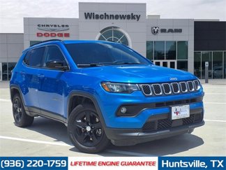 Used 2024 Jeep Compass Latitude image 1