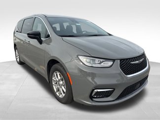 New 2025 Chrysler Pacifica Select image 1