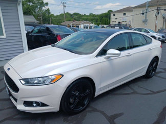 Used 2016 Ford Fusion SE image 1