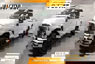 New 2025 Ford F250 4x4 Crew Cab Super Duty image 1