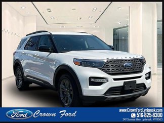 Certified 2022 Ford Explorer XLT w/ Equipment Group 202A image 1