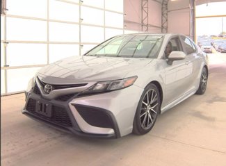 Used 2021 Toyota Camry SE image 1