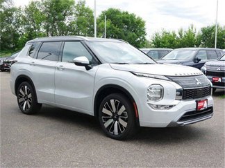 New 2025 Mitsubishi Outlander SEL image 1