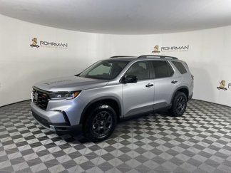 New 2025 Honda Pilot TrailSport image 1