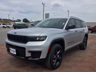 New 2025 Jeep Grand Cherokee L Laredo image 1