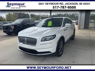 Used 2022 Lincoln Nautilus Reserve image 1