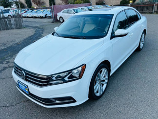 Used 2019 Volkswagen Passat 2.0T Wolfsburg image 1