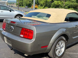 Used 2005 Ford Mustang Premium image 1