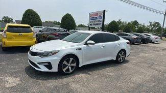 Used 2019 Kia Optima S image 1