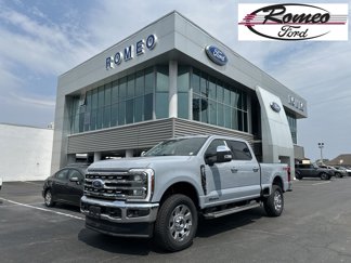 New 2025 Ford F250 4x4 Crew Cab Super Duty image 1