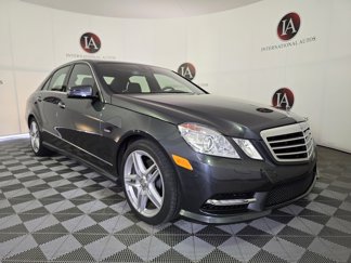 Used 2012 Mercedes-Benz E 350 4MATIC Sedan image 1