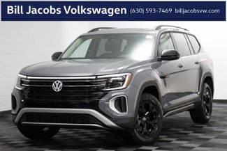 New 2025 Volkswagen Atlas Peak Edition SE image 1