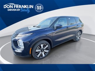 New 2025 Mitsubishi Outlander SE image 1