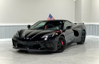 Used 2022 Chevrolet Corvette Stingray Premium Cpe w/ Z51 Performance Package image 1
