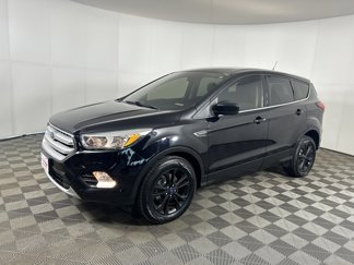 Used 2019 Ford Escape SE image 1